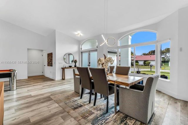 19411 NW 2nd St, Pembroke Pines, FL 33029