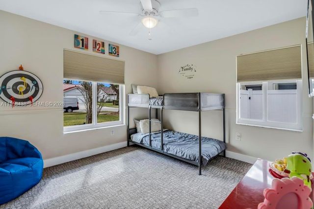 19411 NW 2nd St, Pembroke Pines, FL 33029