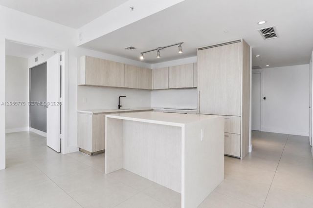 3131 NE 7th Avenue 306, Miami, FL 33137