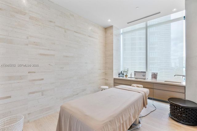 3131 NE 7th Avenue 306, Miami, FL 33137