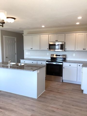 3760 W Riley Street, Bolivar, MO 65613