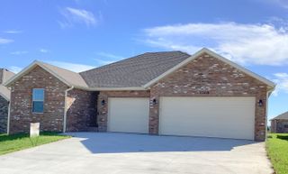 3760 W Riley Street, Bolivar, MO 65613