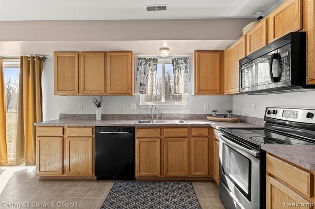 41973 Milton Drive, Van Buren, MI 48111