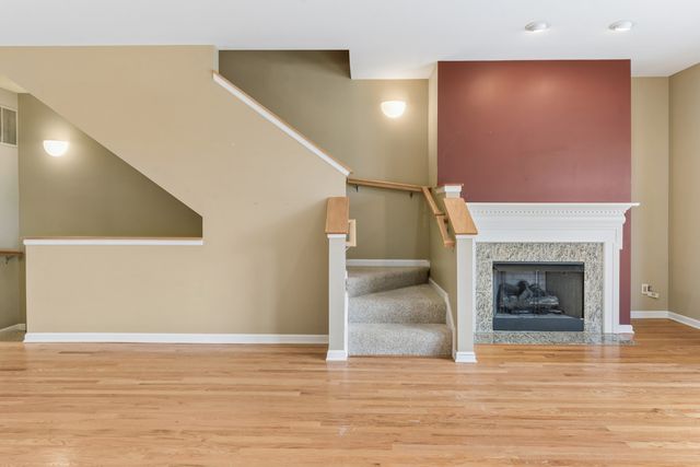 2411 N 75th Avenue, Elmwood Park, IL 60707