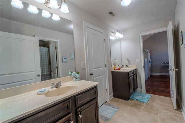 3478 Woodshade Drive, Loganville, GA 30052