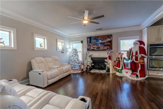 3478 Woodshade Drive, Loganville, GA 30052