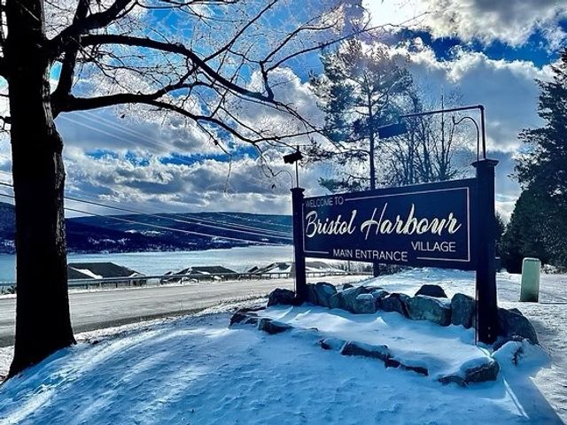 27 Andrews Way, South Bristol, NY 14424