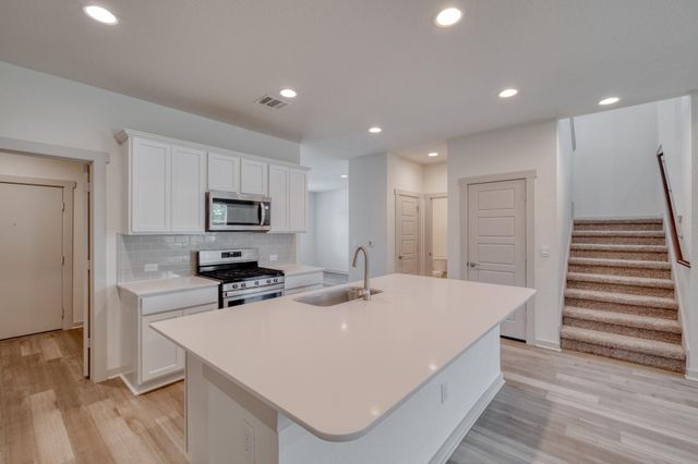 7501 Smallwood DR, Austin, TX 78724