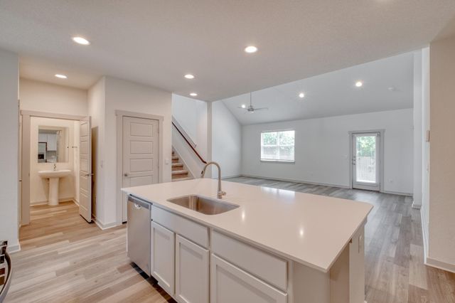 7501 Smallwood DR, Austin, TX 78724