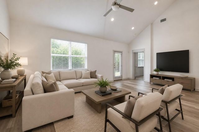 7501 Smallwood DR, Austin, TX 78724
