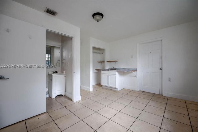 2800 SW 16th Ter, Miami, FL 33145