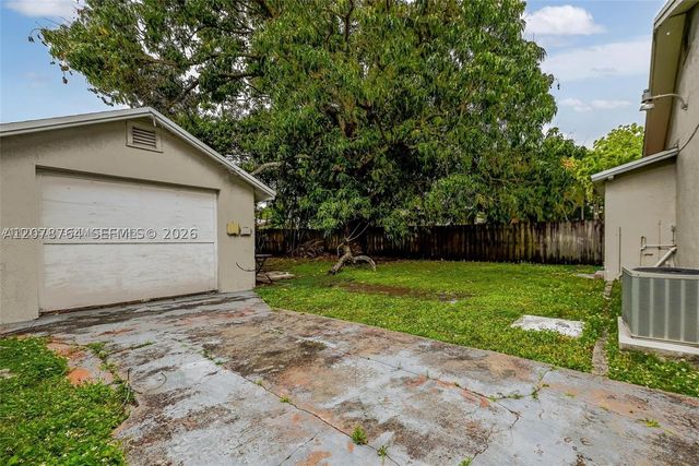 2800 SW 16th Ter, Miami, FL 33145