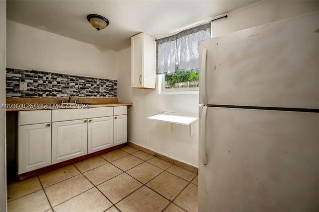 2800 SW 16th Ter, Miami, FL 33145
