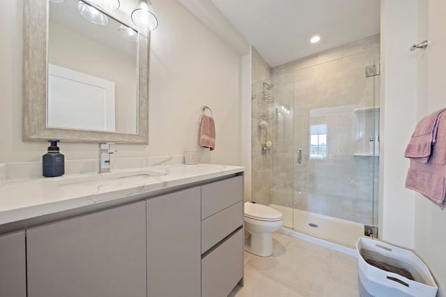 488 Quincy Ave 4, Quincy, MA 02169