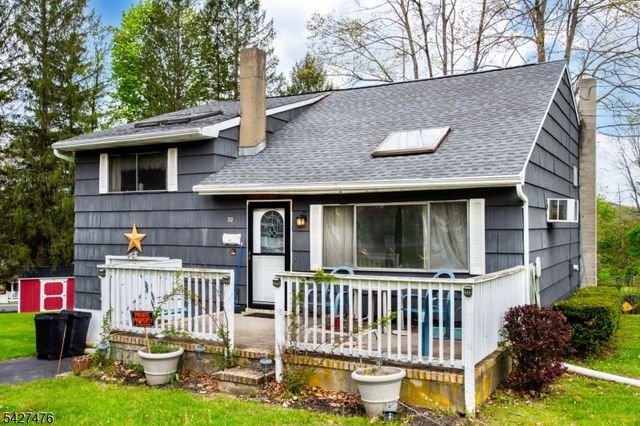 32 Madison Dr, Ogdensburg Boro, NJ 07439