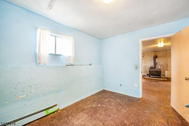 32 Madison Dr, Ogdensburg Boro, NJ 07439