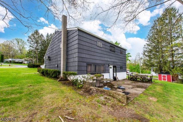 32 Madison Dr, Ogdensburg Boro, NJ 07439