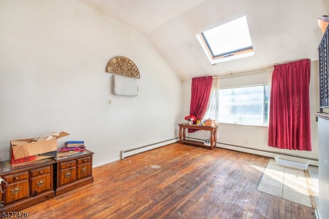 32 Madison Dr, Ogdensburg Boro, NJ 07439