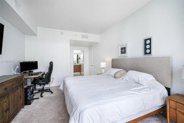 5970 Indian Creek Dr PH-4, Miami Beach, FL 33140