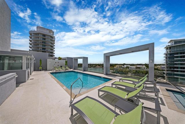 5970 Indian Creek Dr PH-4, Miami Beach, FL 33140