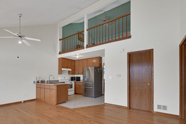 11790 Lighthouse Lane, Palos Heights, IL 60463