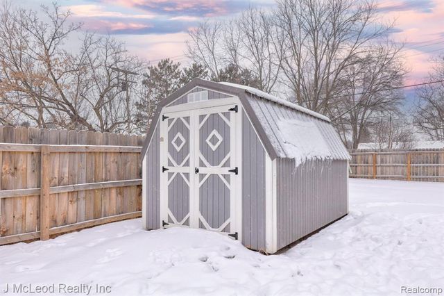 4956 Center Street, Millington, MI 48746