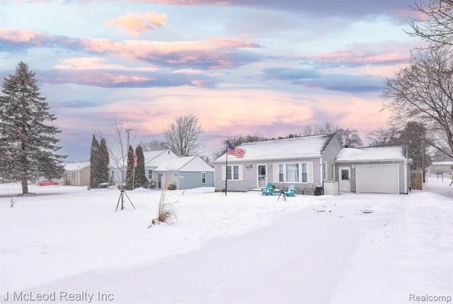 4956 Center Street, Millington, MI 48746