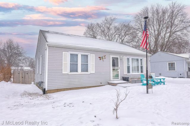 4956 Center Street, Millington, MI 48746