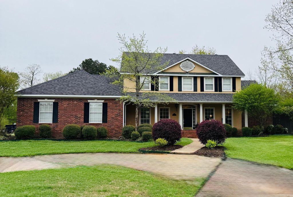 7 Colony Cove, White Hall, AR 71602