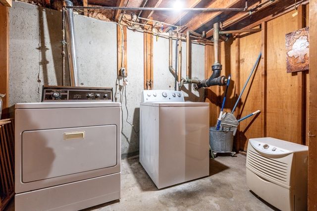 15 Yenom, Dennis, MA 02660