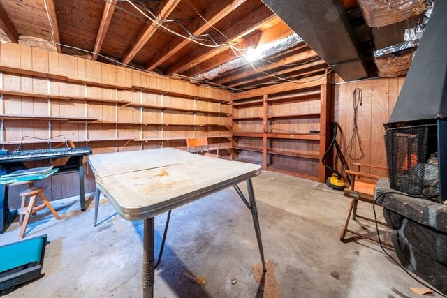 15 Yenom, Dennis, MA 02660