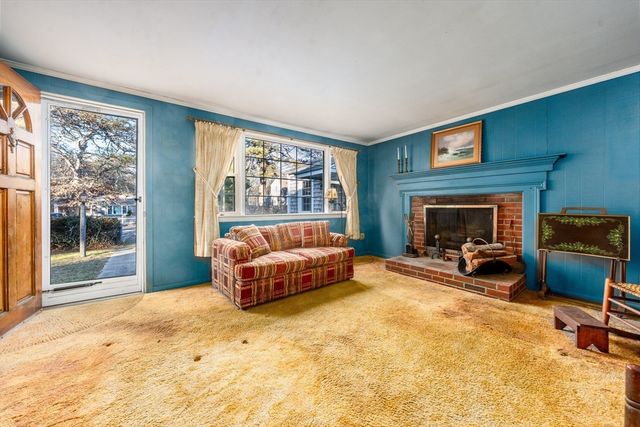 15 Yenom, Dennis, MA 02660