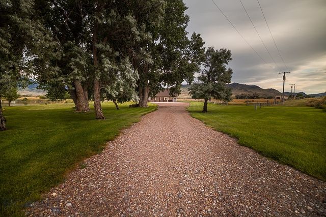 2127 Old US Highway 91, Cascade, MT 59421