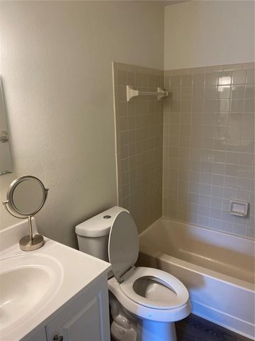 3813 59TH AVENUE W 3813, Bradenton, FL 34210
