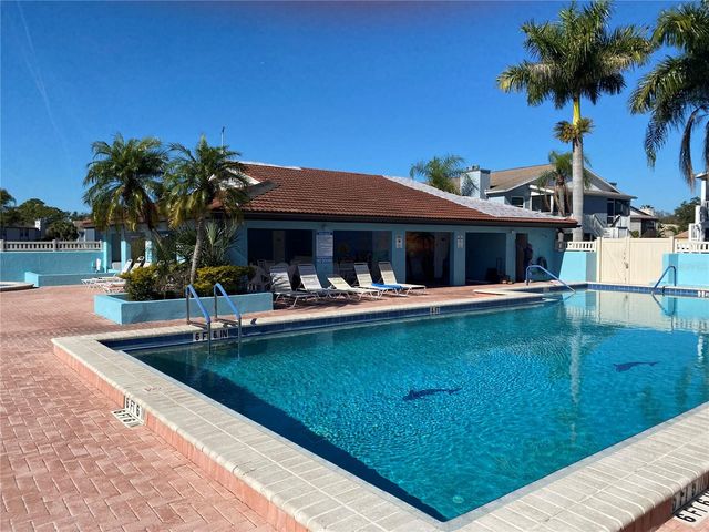 3813 59TH AVENUE W 3813, Bradenton, FL 34210