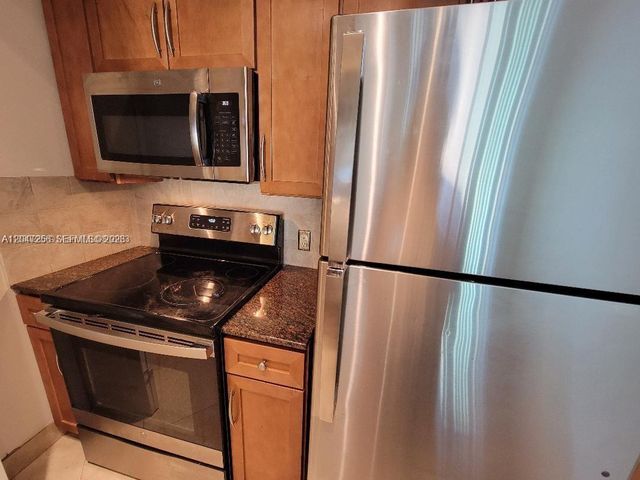 2000 N Bayshore Drive 707, Miami, FL 33137