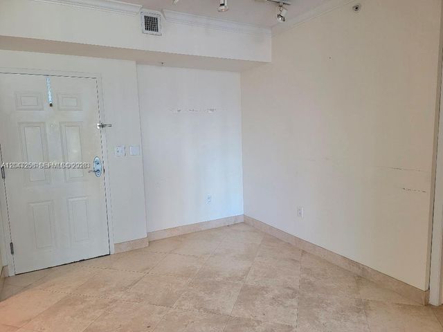 2000 N Bayshore Drive 707, Miami, FL 33137