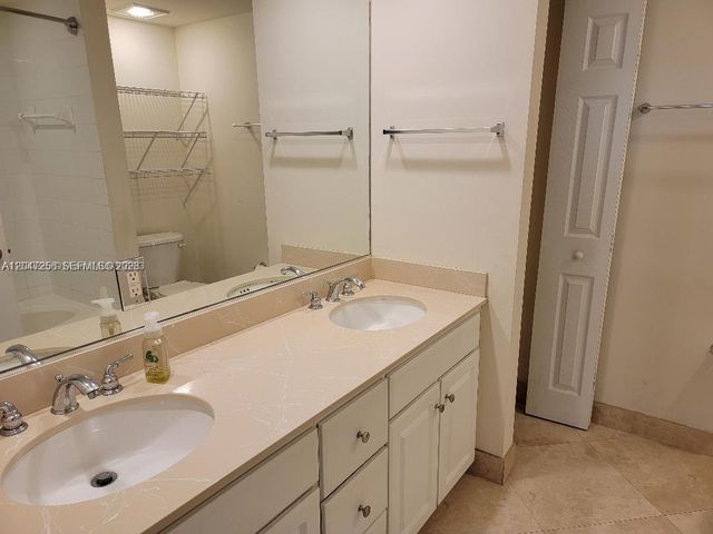 2000 N Bayshore Drive 707, Miami, FL 33137