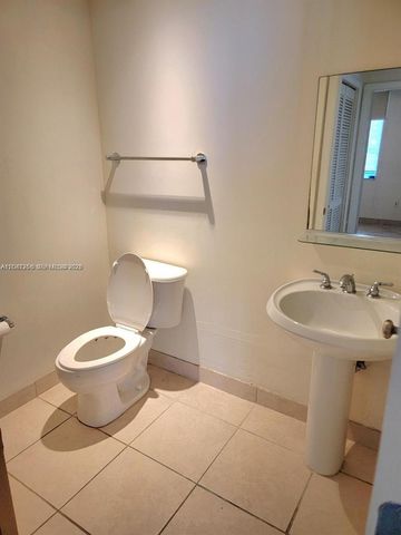 2000 N Bayshore Drive 707, Miami, FL 33137