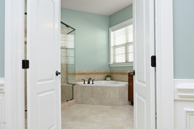 1752 Hasentree Villa Lane, Wake Forest, NC 27587