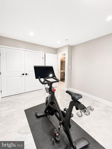 51 CHISWICK DR, Lindenwold, NJ 08021