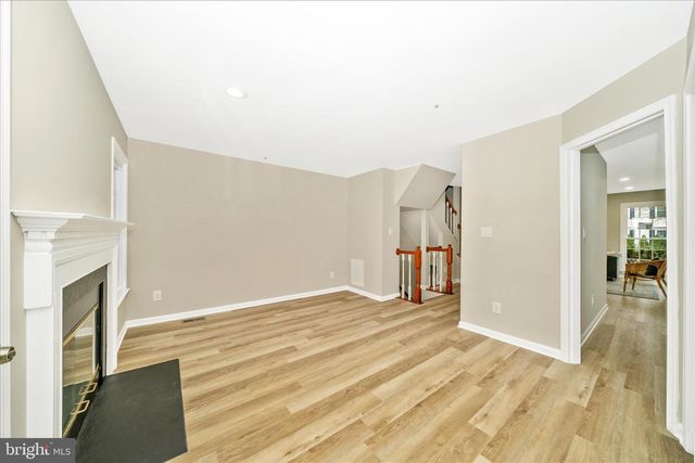 8648 FOUNTAIN VALLEY DR, Montgomery Village, MD 20886