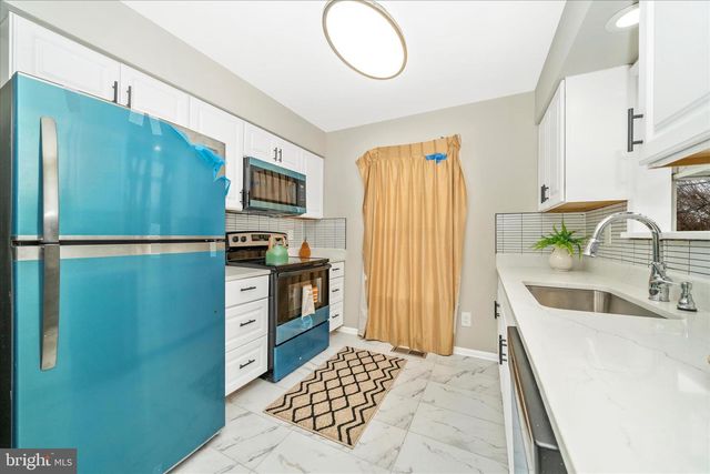 8648 FOUNTAIN VALLEY DR, Montgomery Village, MD 20886