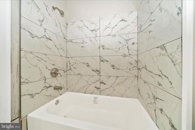 8648 FOUNTAIN VALLEY DR, Montgomery Village, MD 20886