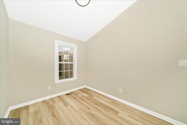 8648 FOUNTAIN VALLEY DR, Montgomery Village, MD 20886