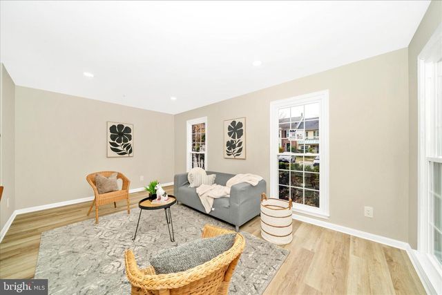 8648 FOUNTAIN VALLEY DR, Montgomery Village, MD 20886