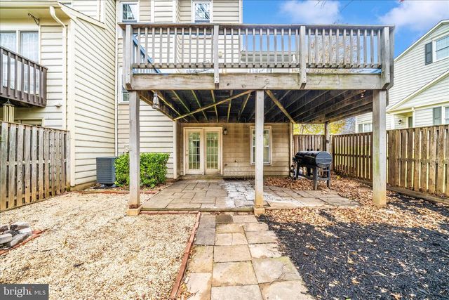 8648 FOUNTAIN VALLEY DR, Montgomery Village, MD 20886