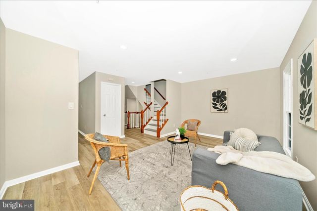 8648 FOUNTAIN VALLEY DR, Montgomery Village, MD 20886