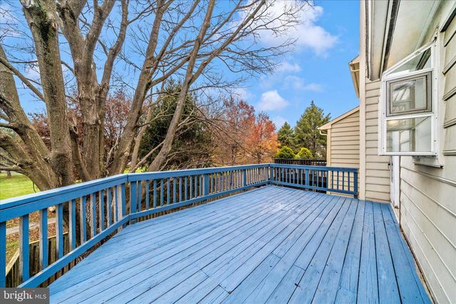 8648 FOUNTAIN VALLEY DR, Montgomery Village, MD 20886