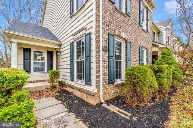 8648 FOUNTAIN VALLEY DR, Montgomery Village, MD 20886